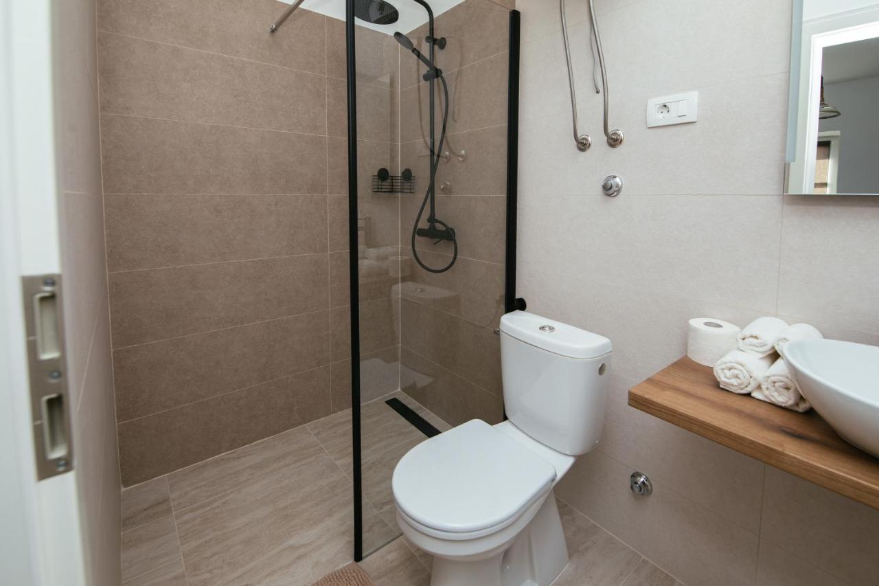 Ferienwohnung Barbarossa Sveti Filip i Jakov Exterior foto